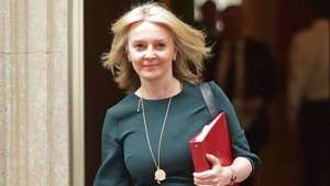 Liz Truss s-a alăturat cursei pentru locul lui Boris Johnson